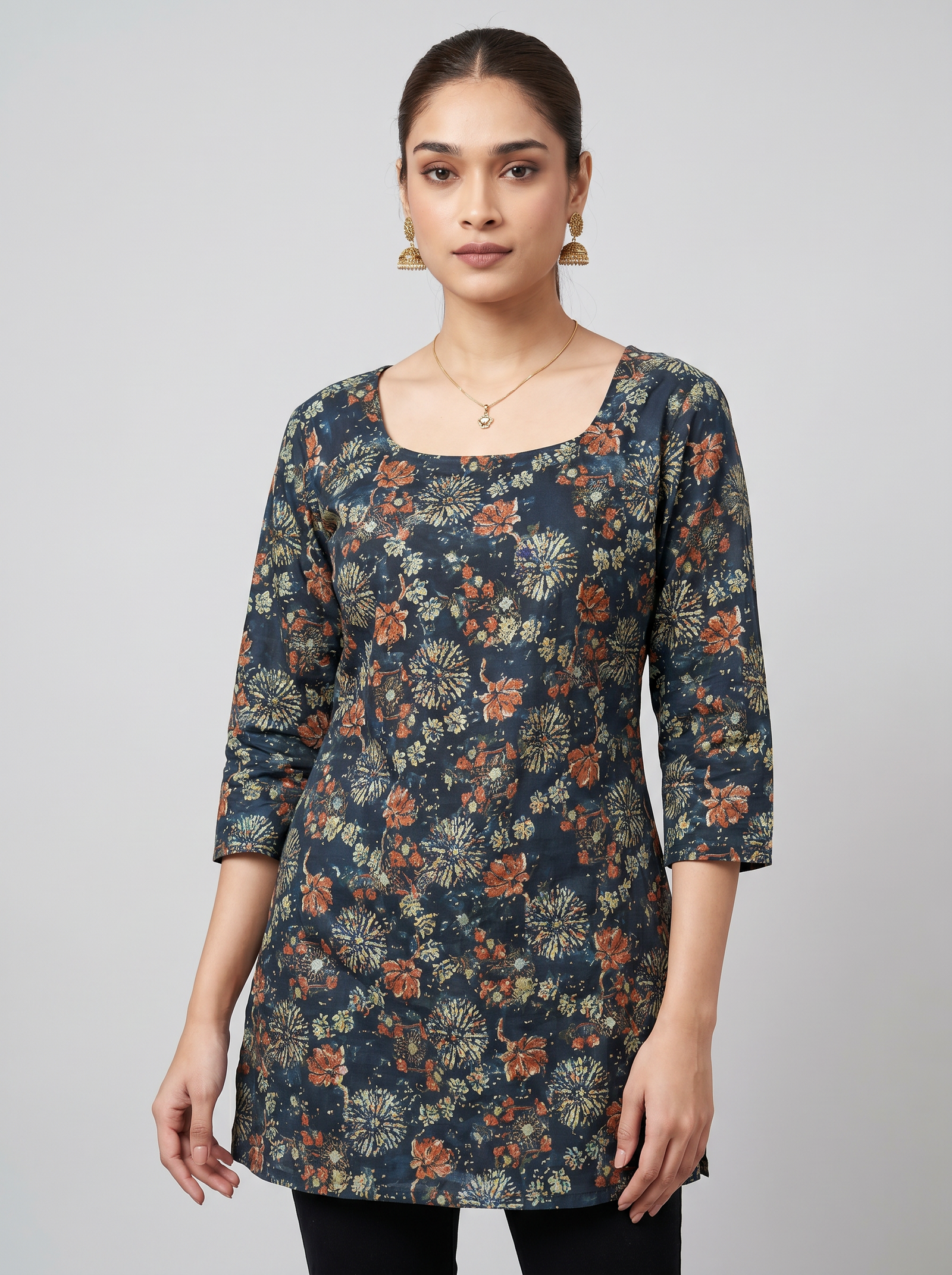 black_kurti_Standing-1777995775447