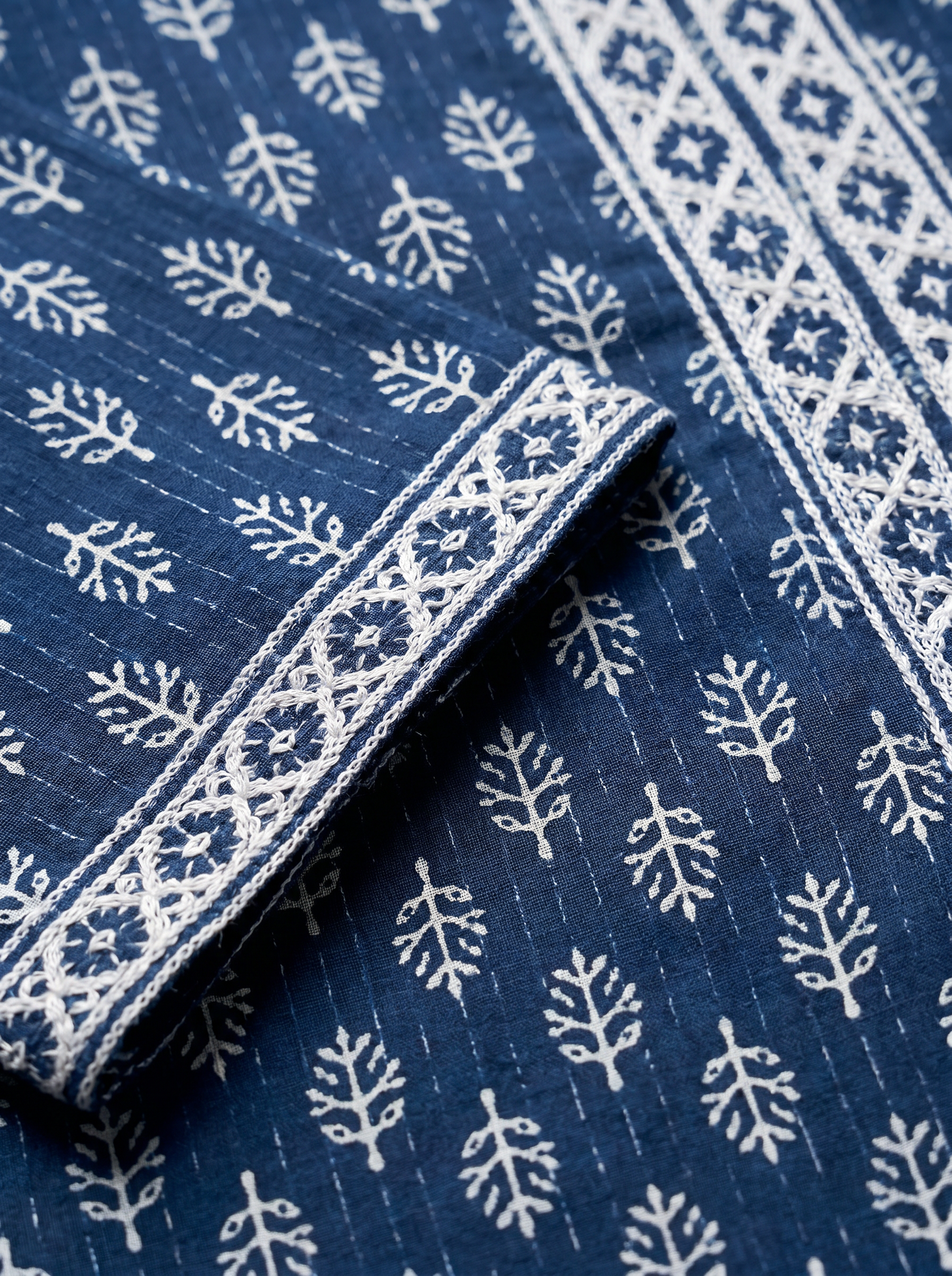 blue_kurti_Close-Up-1777997509375