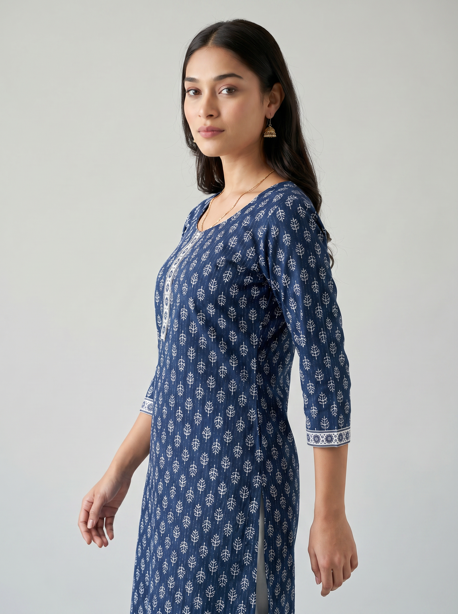 blue_kurti_Turned-Side-1777997415721