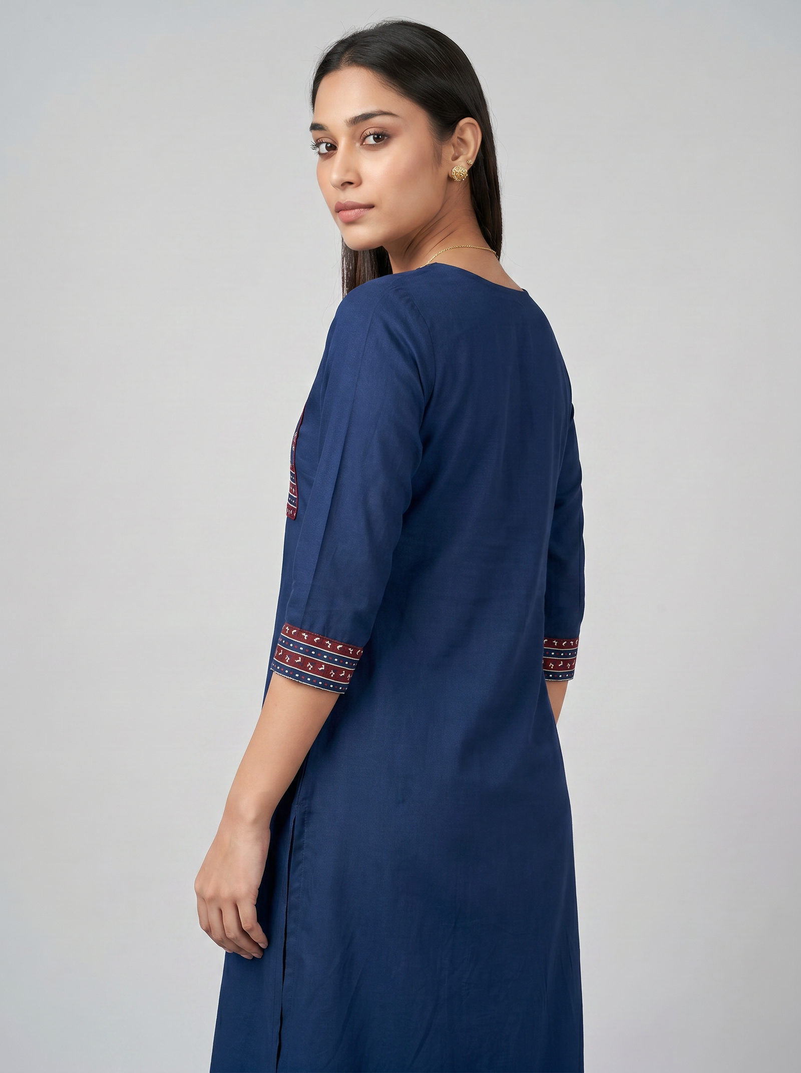 kurti_blue_color_Turned-Side-1777993842055